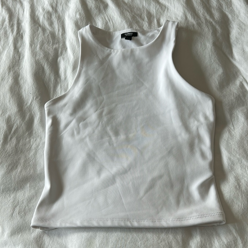 White cropped tank